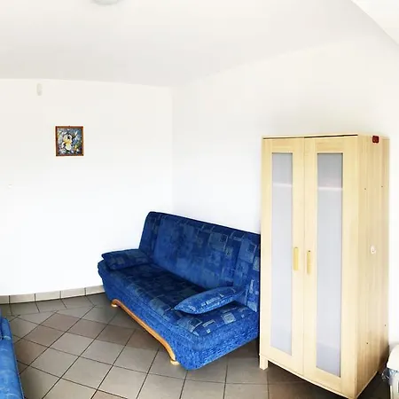 Dzika Roza Homestay *